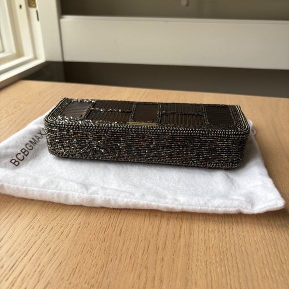 BCBG Max Azria Gold beaded clutch - Picture 3 of 7